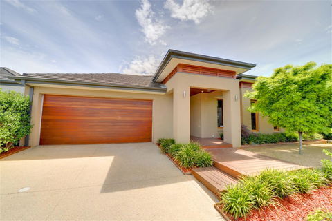 Newington Lakehouse - Accommodation Yamba 0