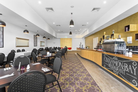 Quality Hotel Point Cook - Accommodation Yamba 17