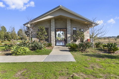 Quality Hotel Point Cook - Accommodation Yamba 22