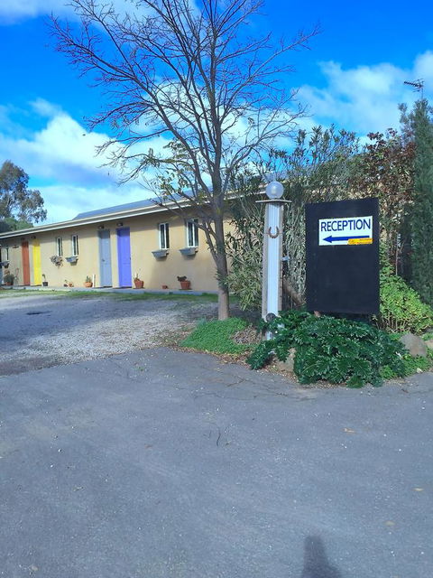 The Albion Motel Castlemaine - Accommodation Yamba 5