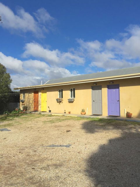 The Albion Motel Castlemaine - Accommodation Yamba 3