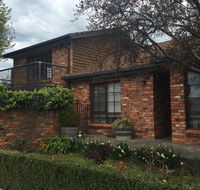 Bricks and Roses - Accommodation Yamba