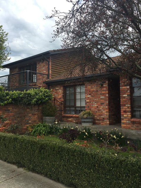 Bricks And Roses - Accommodation Yamba 0