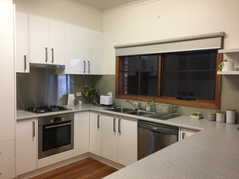 Bricks And Roses - Accommodation Yamba 8