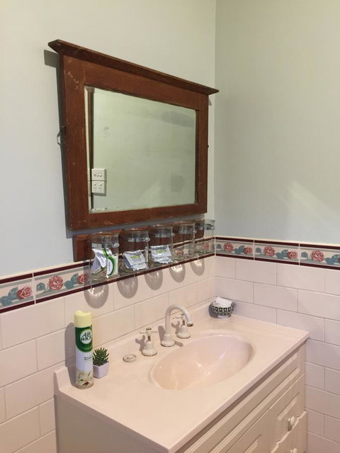 Bricks And Roses - Accommodation Yamba 17