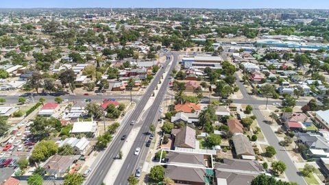 Black Lotus Townhouse - Accommodation Yamba 13