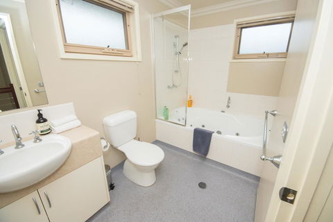 The Pitch - Accommodation Yamba 21