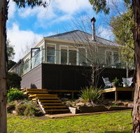 Lake Como Villa - Accommodation Yamba