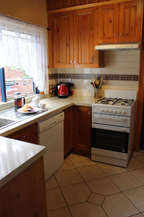 Airleigh-Rose Cottage - Accommodation Yamba 44