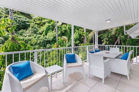 By The Sea Port Douglas - Accommodation Yamba 7
