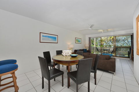 Seascape Holidays At Beachfront Terraces - Accommodation Yamba 9