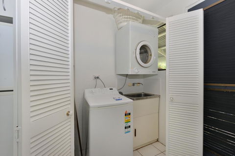 Seascape Holidays At Beachfront Terraces - Accommodation Yamba 16