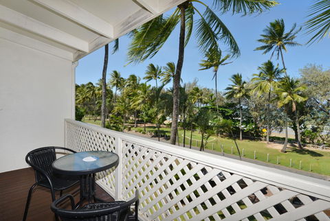 Seascape Holidays At Beachfront Terraces - Accommodation Yamba 25