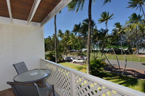 Seascape Holidays At Beachfront Terraces - Accommodation Yamba 13