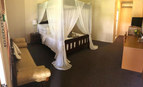 The Bearded Dragon Boutique Hotel - Accommodation Yamba 9
