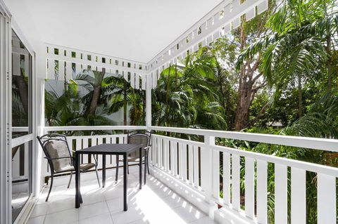 The White House Port Douglas - Accommodation Yamba 25