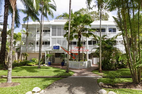 The White House Port Douglas - Accommodation Yamba 1