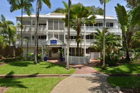 The White House Port Douglas - Accommodation Yamba 0