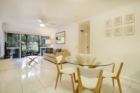 The White House Port Douglas - Accommodation Yamba 14