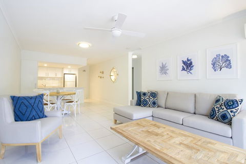 The White House Port Douglas - Accommodation Yamba 5