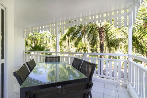 The White House Port Douglas - Accommodation Yamba 34