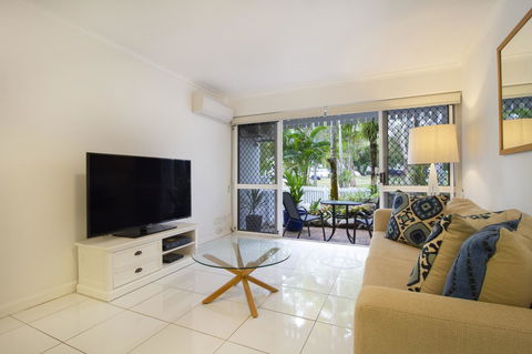 The White House Port Douglas - Accommodation Yamba 16