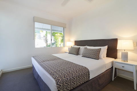 The White House Port Douglas - Accommodation Yamba 35