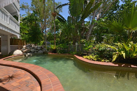 The White House Port Douglas - Accommodation Yamba 17