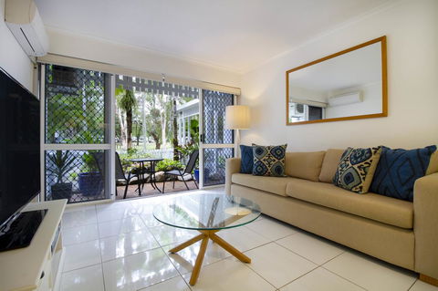 The White House Port Douglas - Accommodation Yamba 3