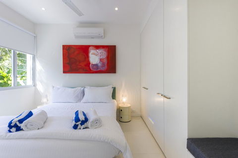 Pool Resort Port Douglas - Accommodation Yamba 22