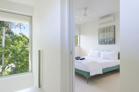 Pool Resort Port Douglas - Accommodation Yamba 24