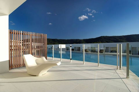 Pool Resort Port Douglas - Accommodation Yamba 35