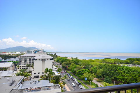 Pacific Hotel Cairns - Accommodation Yamba 7