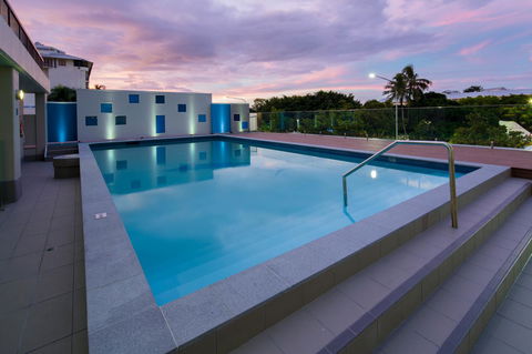 Pacific Hotel Cairns - Accommodation Yamba 1