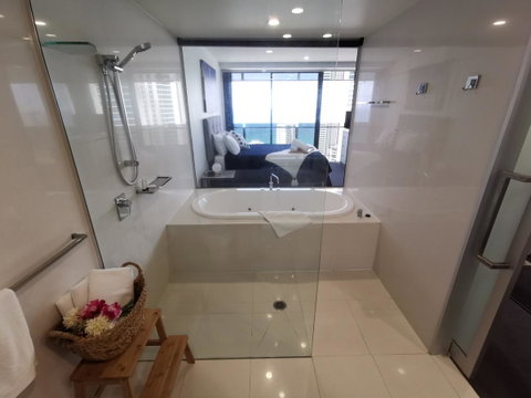 Circle Luxury Holidays - Accommodation Yamba 11