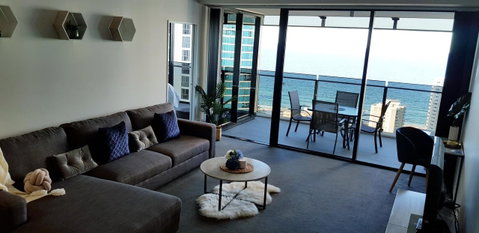 Circle Luxury Holidays - Accommodation Yamba 14