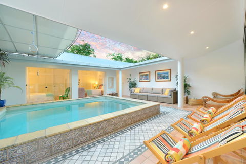 [ ANDY'S BEACH HOUSE ] - Accommodation Yamba 0