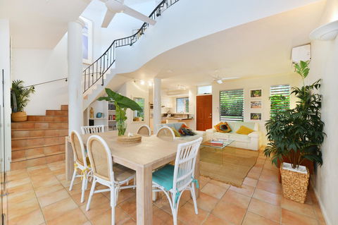 [ ANDY'S BEACH HOUSE ] - Accommodation Yamba 10