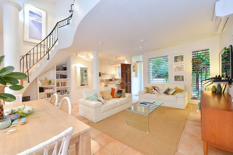 [ ANDY'S BEACH HOUSE ] - Accommodation Yamba 13