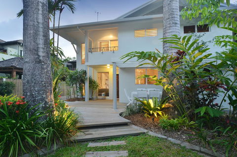 [ ANDY'S BEACH HOUSE ] - Accommodation Yamba 9