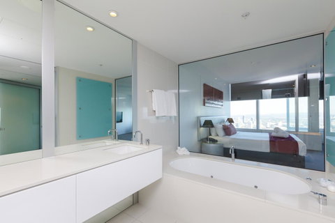 Q1 Resort & Spa - Official - Accommodation Yamba 39