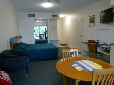 Madison Ocean Breeze Apartments - Accommodation Yamba 27