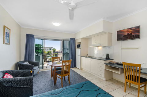 Madison Ocean Breeze Apartments - Accommodation Yamba 11