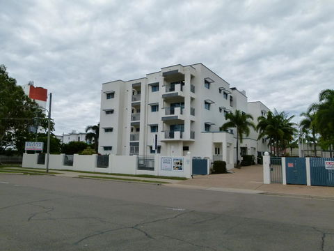 Madison Ocean Breeze Apartments - Accommodation Yamba 6