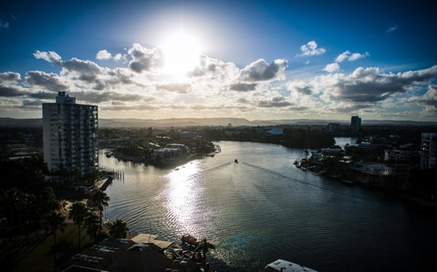 Tiki Hotel Apartments Surfers Paradise - Accommodation Yamba 2