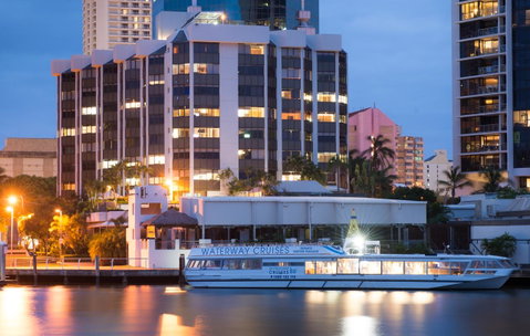 Tiki Hotel Apartments Surfers Paradise - Accommodation Yamba 8
