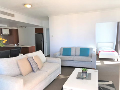 Beach Stay - Ocean & Riverview Resort Chevron Renaissance Central Surfers Paradise - Accommodation Yamba 19
