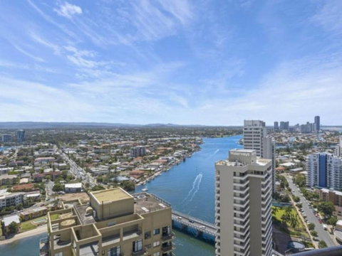 Beach Stay - Ocean & Riverview Resort Chevron Renaissance Central Surfers Paradise - Accommodation Yamba 15