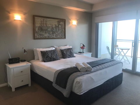 Proximity Waterfront Apartments - Accommodation Yamba 9