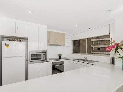 Sunbird Beach Resort Main Beach - Accommodation Yamba 16